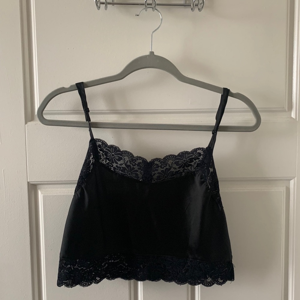 Brandy Melville crop top